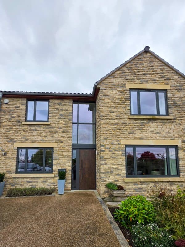 Alitherm Windows and Visoglide Sliding Doors for a Bristol New Build 2 smart systems windows doors4