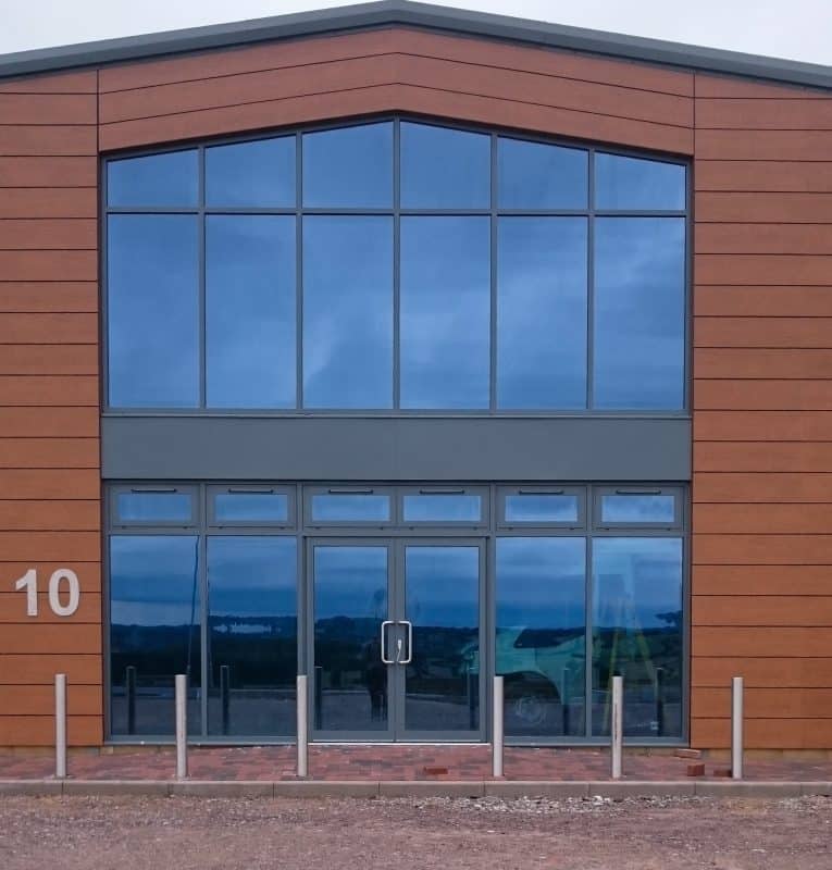 commercial doors and curtain walling to a business unit in swindon