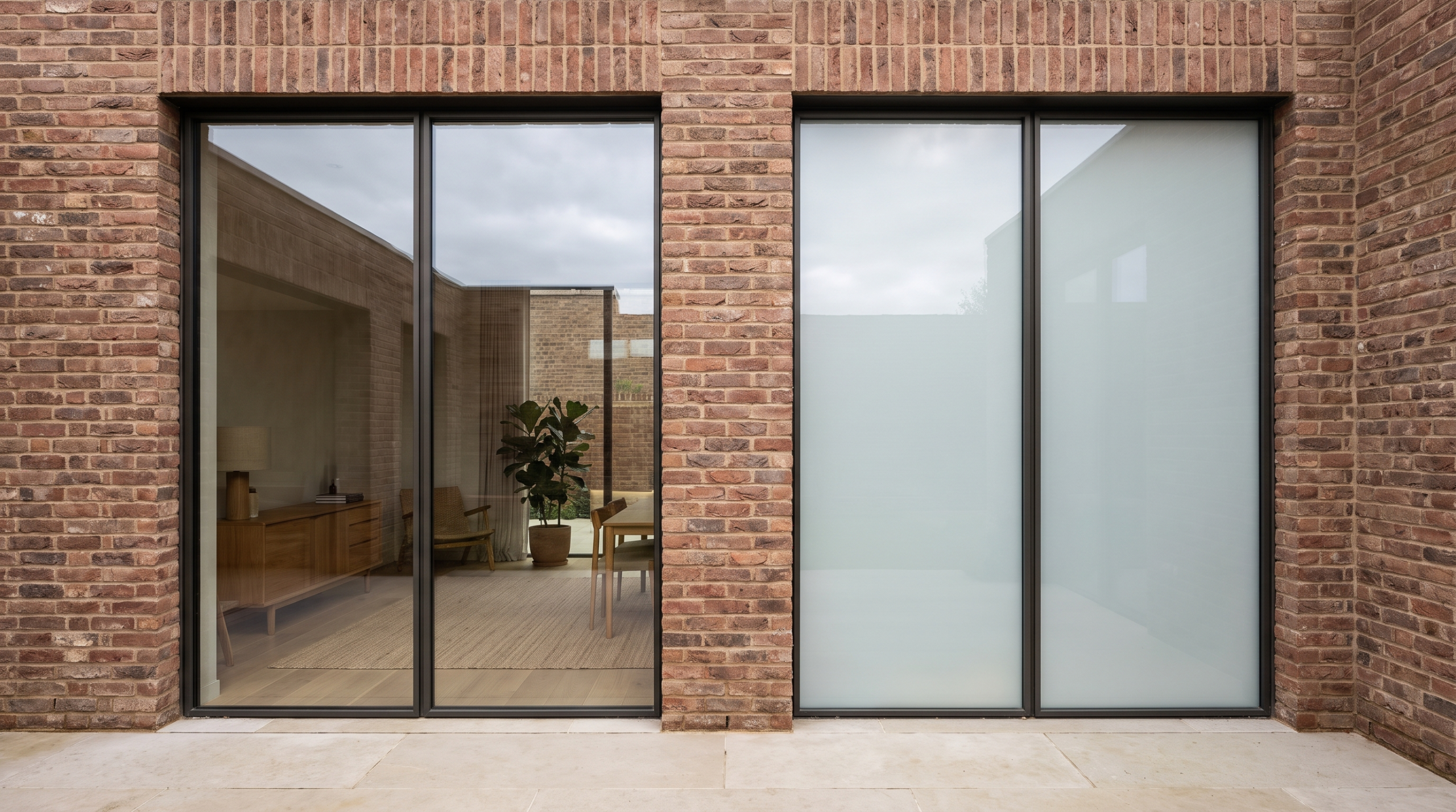Switchable and Privacy Glass in UK Homes: Is It Worth It?